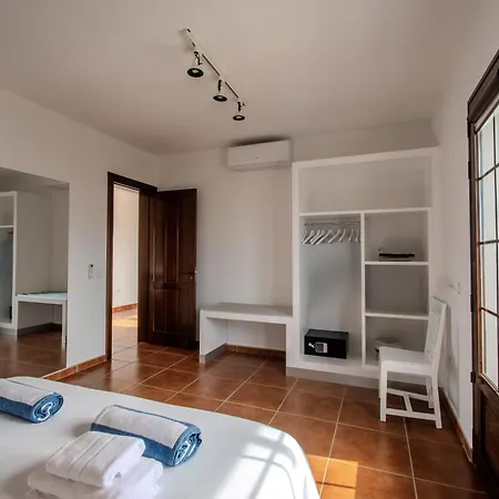 Barrilla By Villalize Vila Tinajo